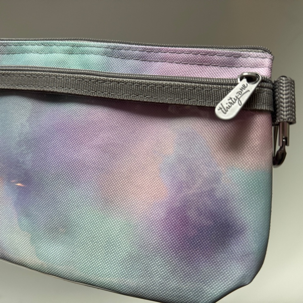 NWOT thirty-one zipper pouch